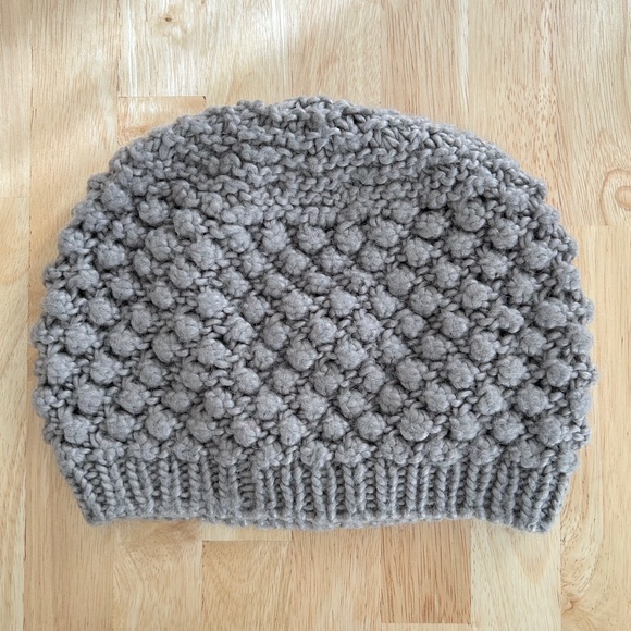 H&M Handknit Wool Blend Taupe Beige Beanie Hat - Picture 1 of 6